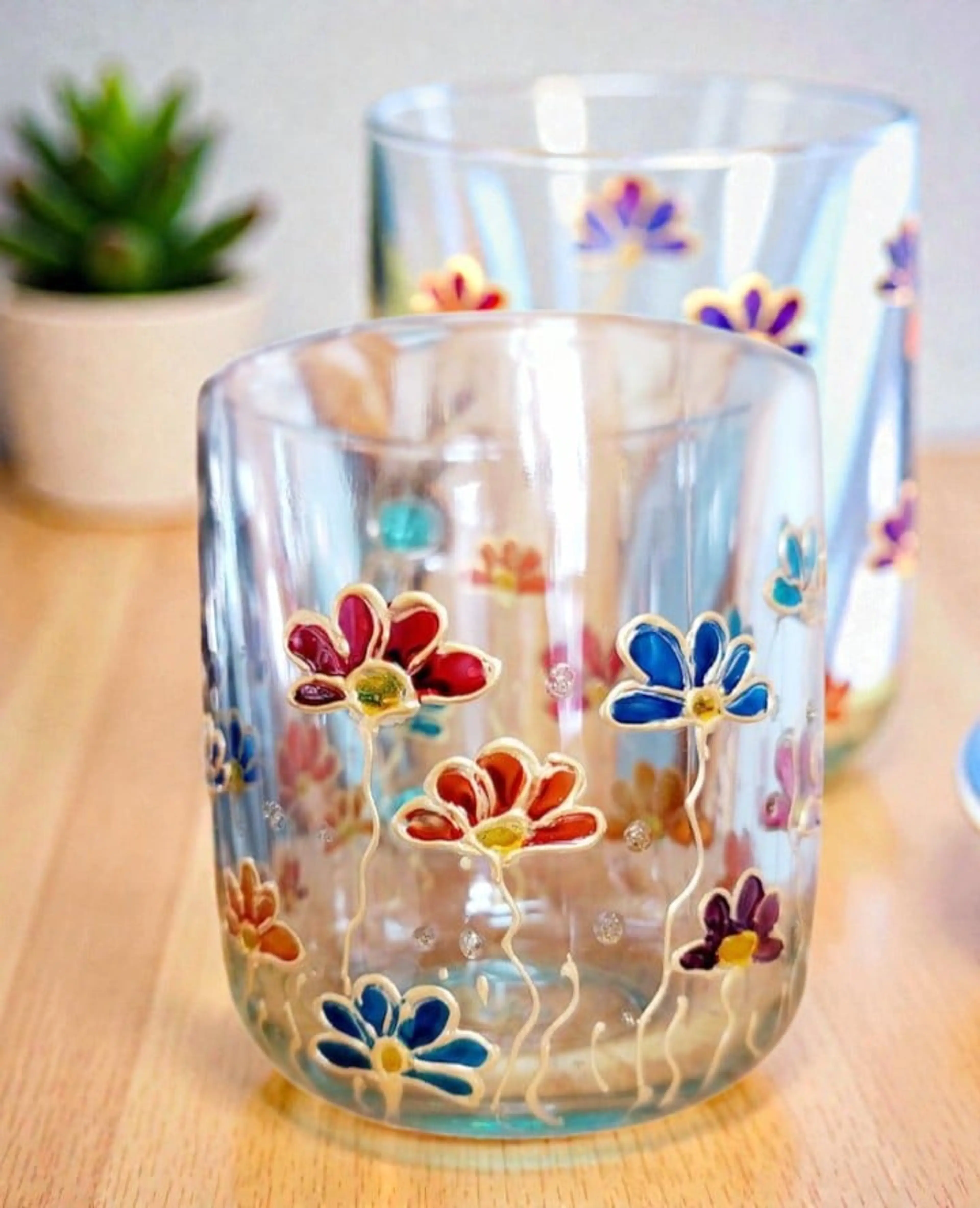 Ръчно рисувана чаша за чай или кафе - Нежност